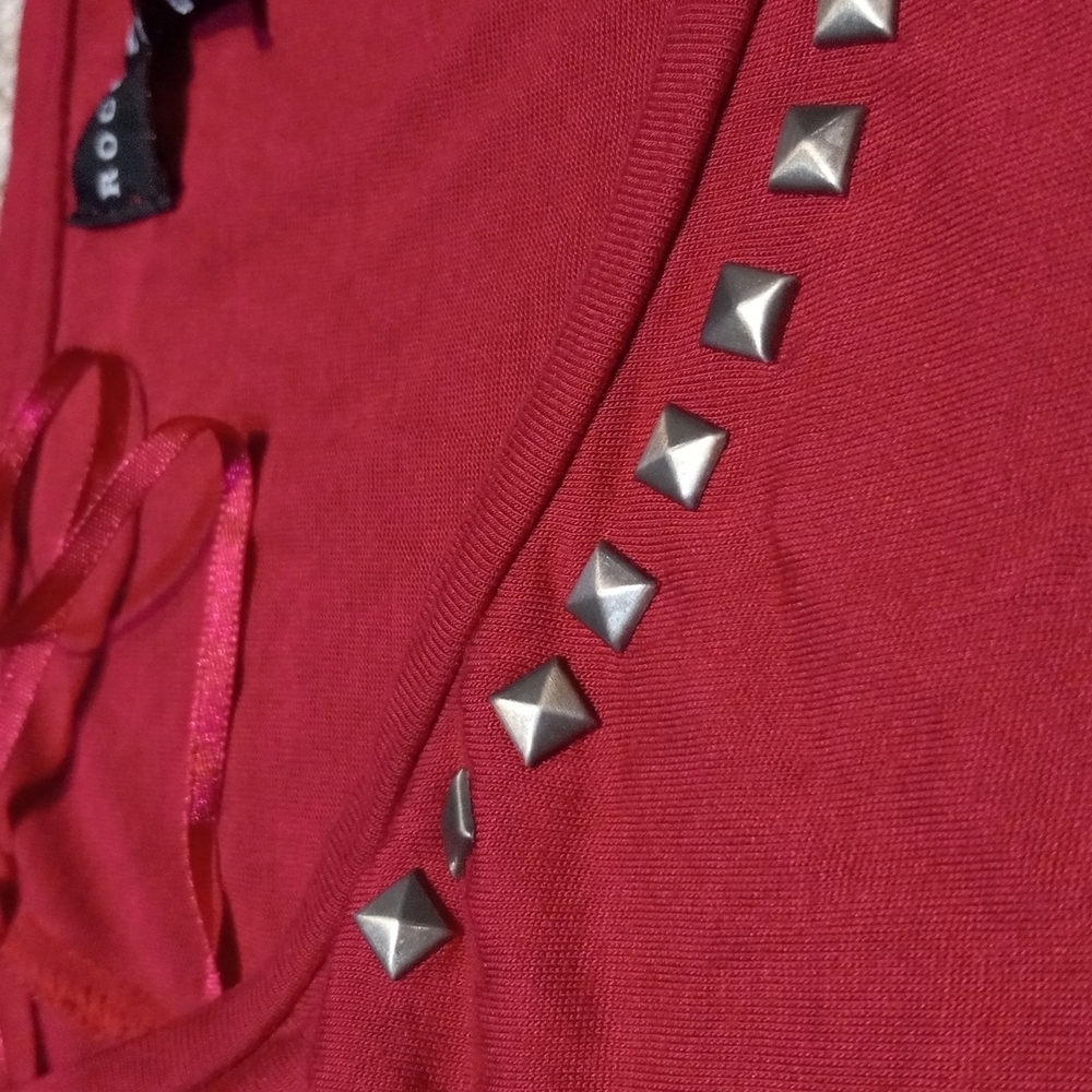 ROCK & REPUBLIC pink open shoulder medium top with flow sleeves - Picture 6 of 9